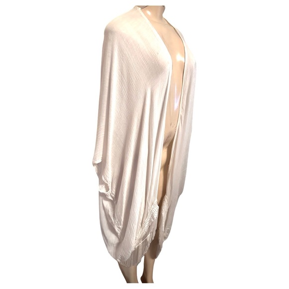 Nordstroms Fringed Out Long Cape in White - Picture 5 of 7